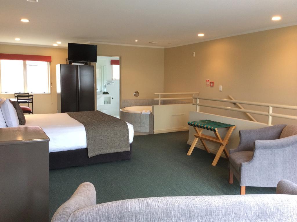 Cornwall Motor Lodge Palmerston North Extérieur photo