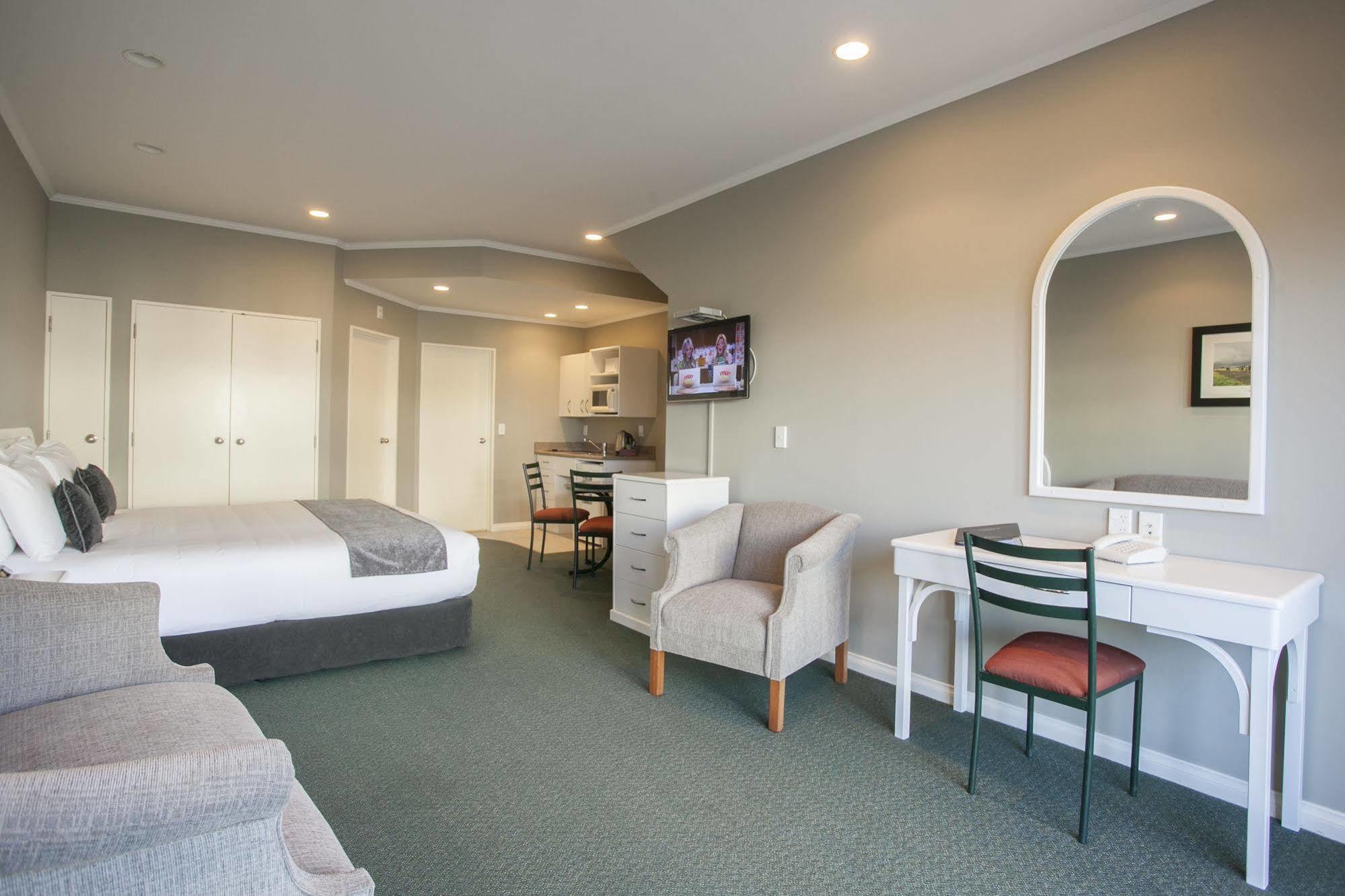 Cornwall Motor Lodge Palmerston North Extérieur photo