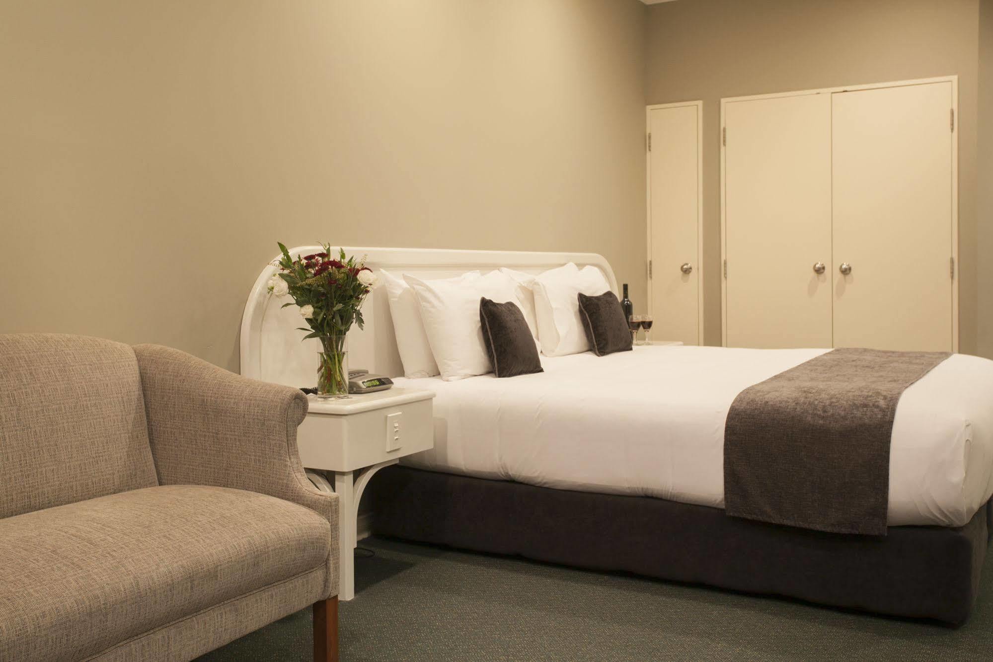 Cornwall Motor Lodge Palmerston North Extérieur photo