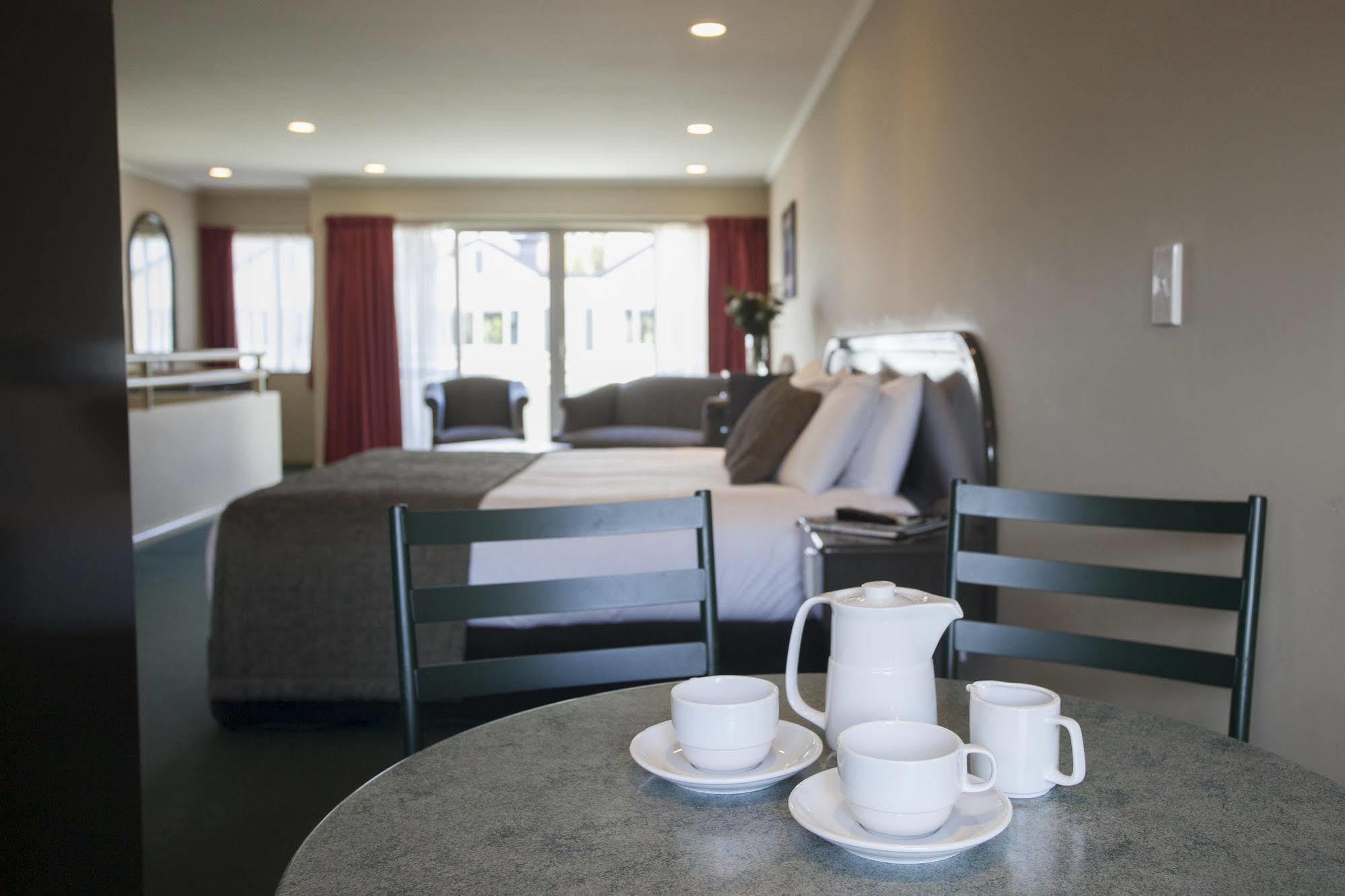 Cornwall Motor Lodge Palmerston North Extérieur photo