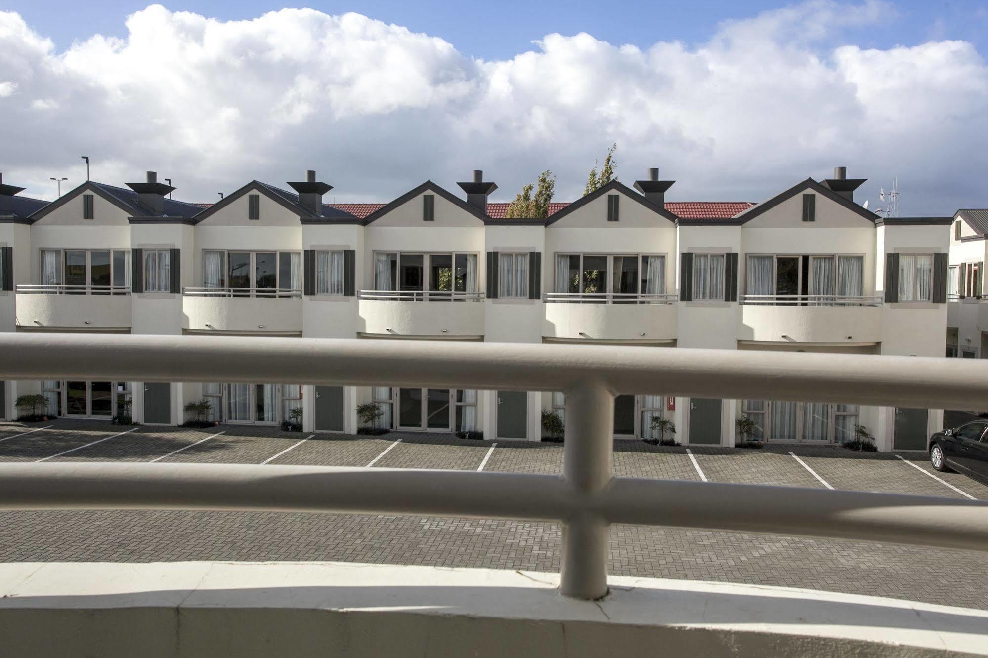 Cornwall Motor Lodge Palmerston North Extérieur photo