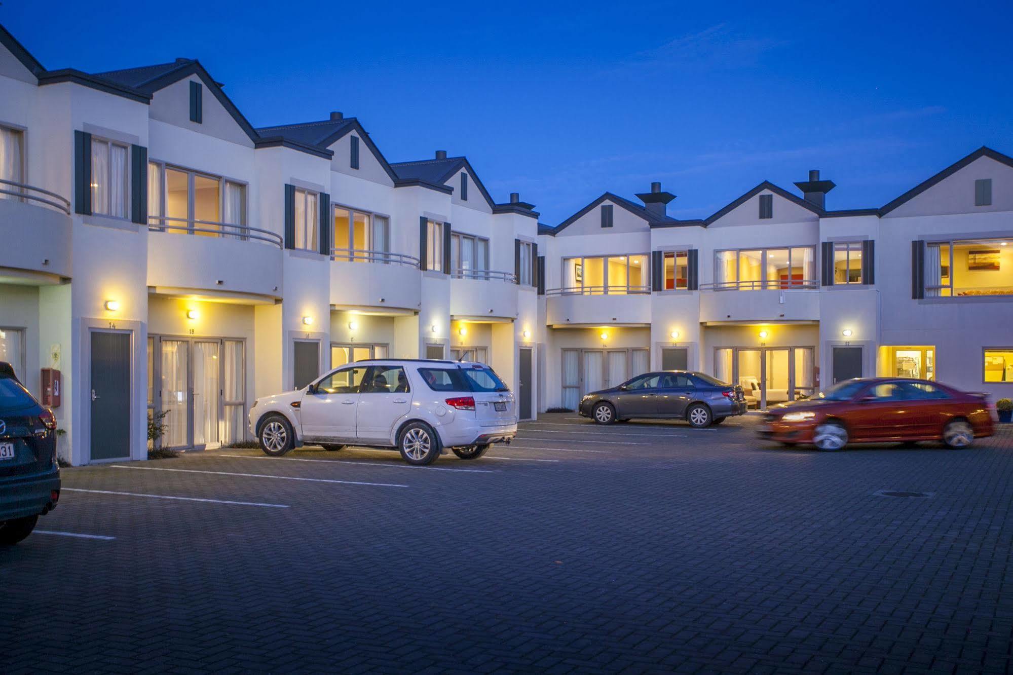 Cornwall Motor Lodge Palmerston North Extérieur photo